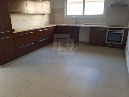 Beautiful huge 3 bedroom whole floor apartment in Neapolis Limassol Cyprus - 8