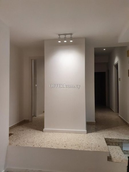 BEAUTIFUL THREE BEDROOM APARTMENT  IN MESA GETONIA - 8