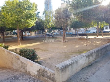 Beautiful huge 3 bedroom whole floor apartment in Neapolis Limassol Cyprus - 6
