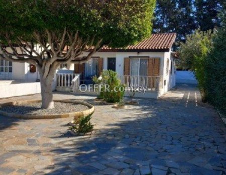Bungalow in Coral Bay 300m from beach, Paphos - 9