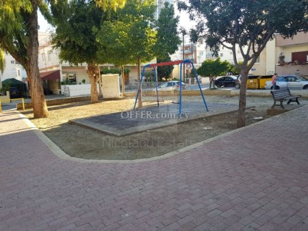 Beautiful huge 3 bedroom whole floor apartment in Neapolis Limassol Cyprus - 3