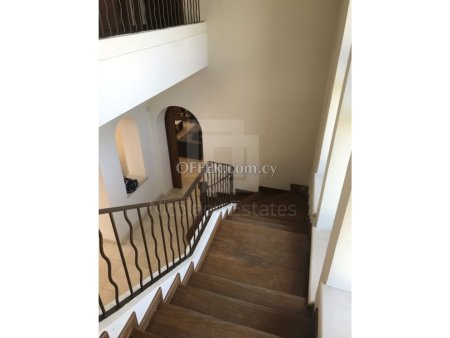 Luxury tuscan style four bedroom detached villa in Kato Polemidia - 4