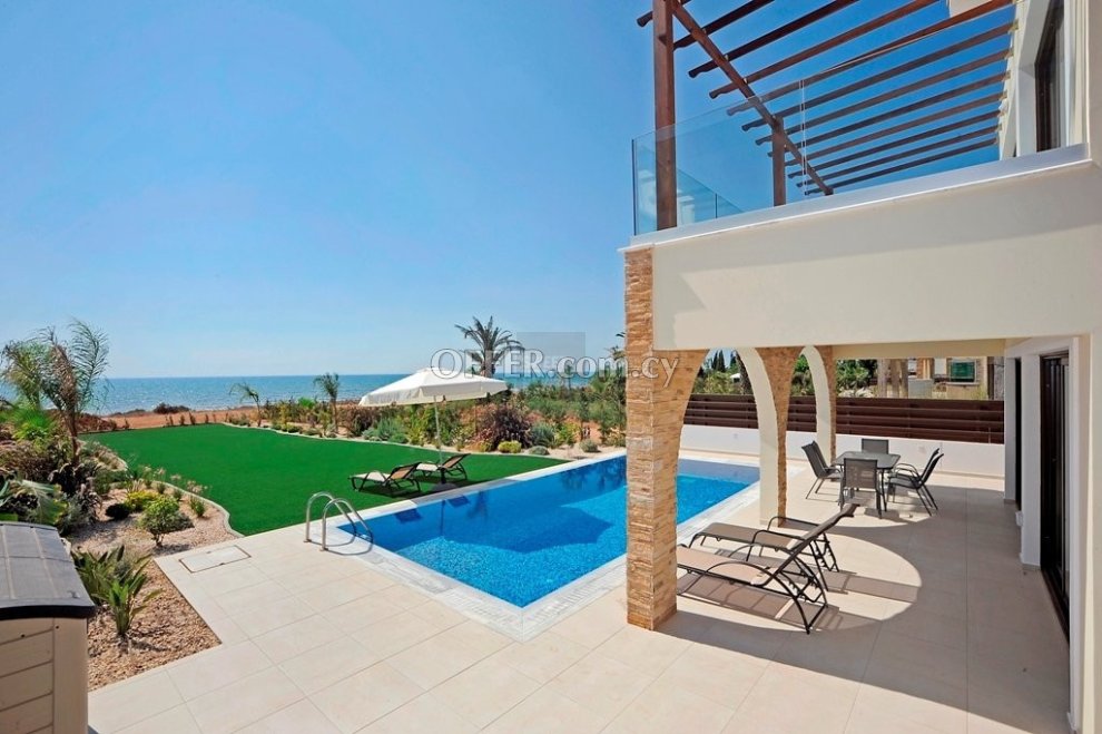 Magnificent Living, Amazing Sea Front Villa in Ayia Thekla - 19
