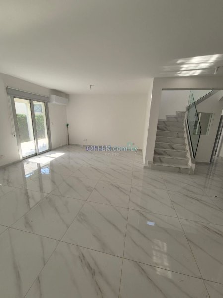 3 Bedroom Semi-Detached Villa For Rent Limassol - 11