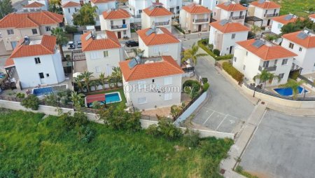 3 Bed Detached Villa for Sale in Pernera, Ammochostos - 10