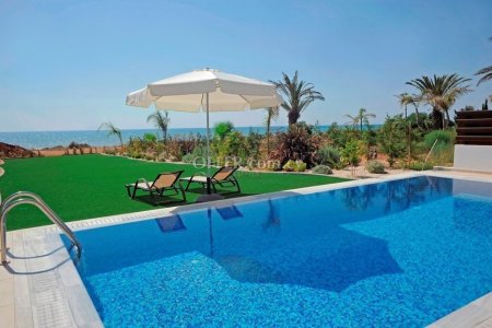Magnificent Living, Amazing Sea Front Villa in Ayia Thekla - 17