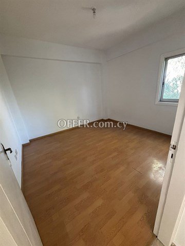 Spacious And Bright 3 Bedroom Apartment  / Rent In Strovolos, Nicosia - 3