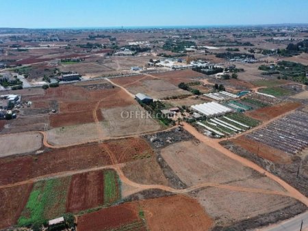 Share 1/2 residential plot in Deryneia - 5