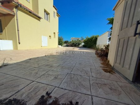 Spacious Detached House with 3 Bedrooms in Ayia Thekla - 16