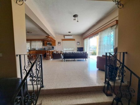 Spacious Detached One-Storey House in Xylofagou - 15