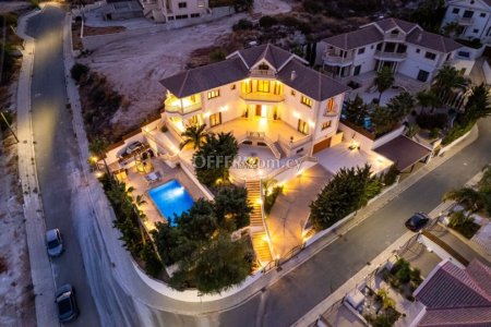6 Bed Detached Villa for Rent in Mouttagiaka, Limassol - 4