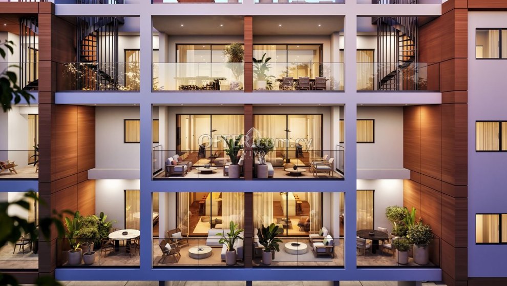 THREE BEDROOM TOP FLOOR APARTMENT WITH ROOF GARDEN IN KATO POLEMIDIA - 9