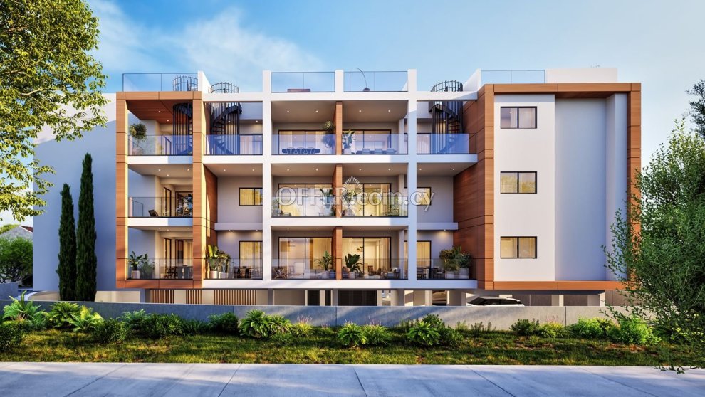 THREE BEDROOM TOP FLOOR APARTMENT WITH ROOF GARDEN IN KATO POLEMIDIA - 8