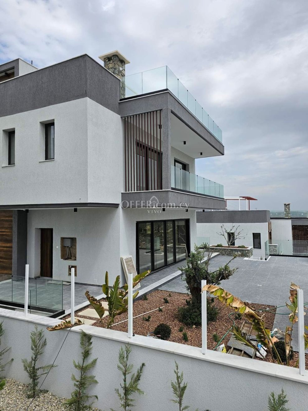 6 BEDROOM FULLY FURNISHED MODERN DESIGN VILLA WITH LOFT AND UNINTERRUPTED SEA VIEWS IN PAREKLISIA - 5
