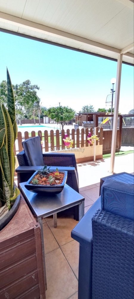 FIVE BEDROOM BUNGALOW WITH POOL IN MARONI - Main Photo