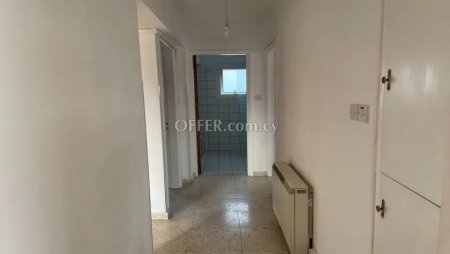 For Sale €165,000 Apartment 3 bedrooms Nicosia (center), Lefkosia Nicosia