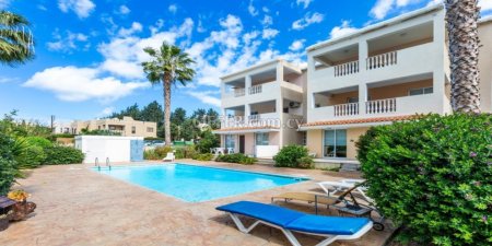 For Rent €1,200 Apartment 2 bedrooms Paphos Paphos