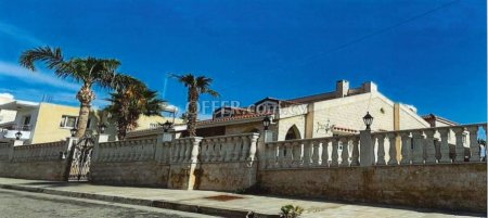For Sale €408,000 House 4 bedrooms Oroklini, Voroklini Larnaca