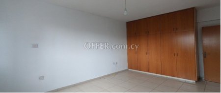 For Sale €185,000 Apartment 3 bedrooms Larnaka (Center), Larnaca Larnaca