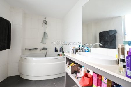 2 Bed Apartment for Rent in City Center, Larnaca - 5