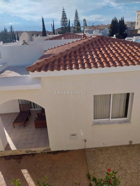 House (Detached) in Universal, Paphos for Sale - 11