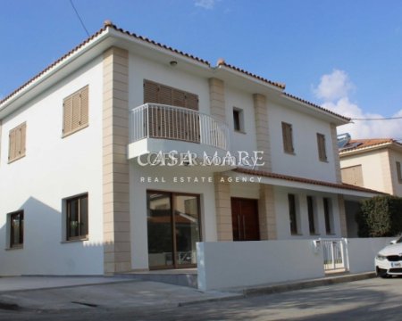 4 bedrooms House in Strovolos - 8
