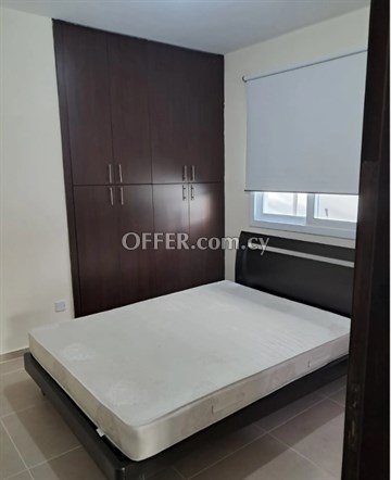 Recently Renovated And Spacious Ground Floor 2 Bedroom Apartment  In A - 7