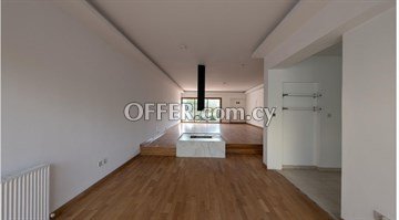 Two Storey 4 Bedroom House  In Chryseleousa, Nicosia - 7