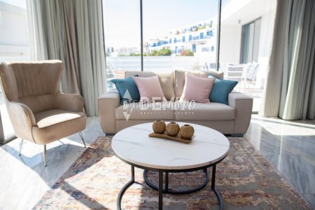 Villa For Sale in Chloraka, Paphos - DP4601 - 11