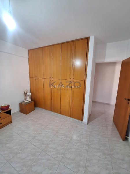 Spacious Unfurnished Top Floor Apartment for Rent Ypsonas - 8