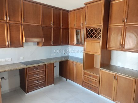 FULLY RENOVATED OFFICE SPACE IN THE CITY CENTRE - 9