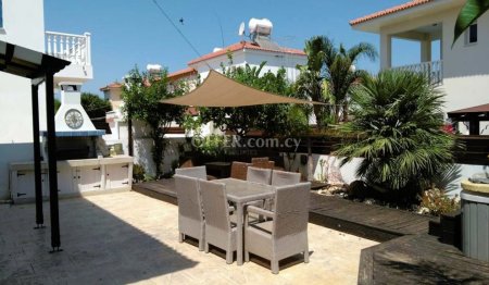 2 Bedroom Villa in Ayia Triada with Title Deeds - 9