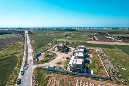 4 Bed Detached Villa for Sale in Pervolia, Larnaca - 8