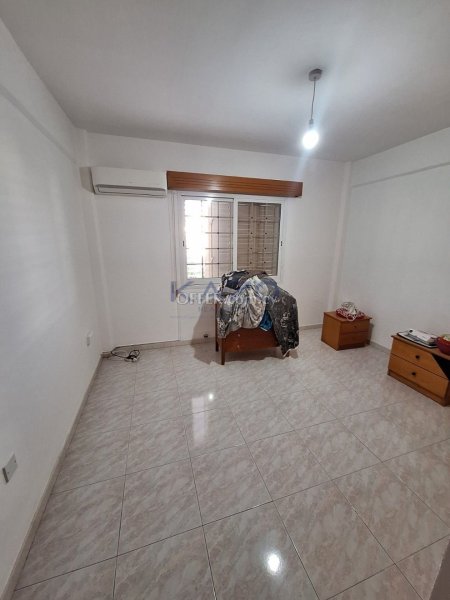 Spacious Unfurnished Top Floor Apartment for Rent Ypsonas - 7