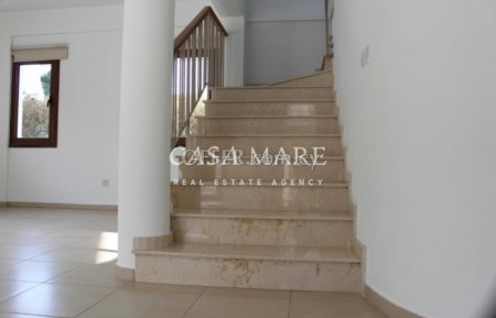 4 bedrooms House in Strovolos - 4