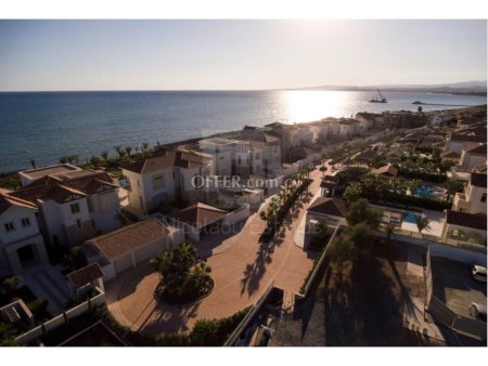 Luxury 5 bedroom detached villa by the sea ready to move in at Pervolia Larnaka - 6
