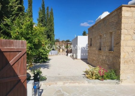  Villa with Stunning Sea and Mountain Views in Paphos Poli Chrysochous - 4