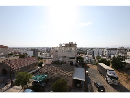 Two bedroom resale apartment in Strovolos off Perikleous - 6
