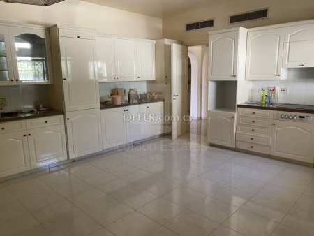 Large house ideal for an office in Kapsalos. - 5