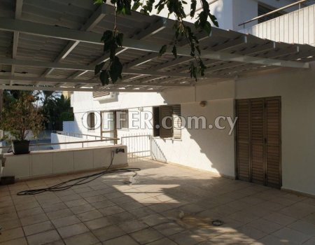 Ground floor two bedrooms apartment is now available for rent in Agious Omologites area. - 2