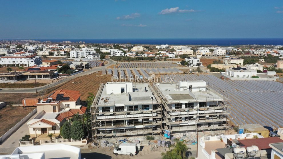 2 Bed Apartment for Sale in Paralimni, Ammochostos - 2