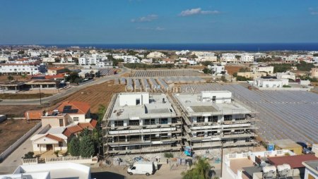 2 Bed Apartment for Sale in Paralimni, Ammochostos - 2