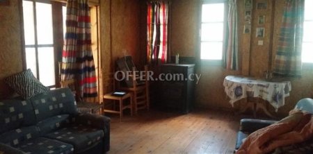 For Sale €65,000 House 3 bedrooms Ora Larnaca