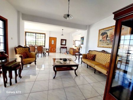 Spacious Fully Furnished 3 Bedroom upper house in Paphos