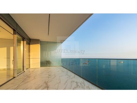 Exclusive brand new 3 bedroom apartment on Trilogy West Tower Neapolis