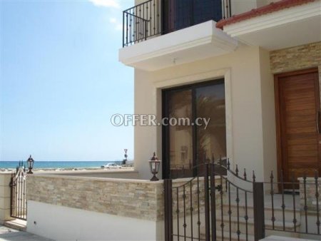 For Rent €2,500 House 4 bedrooms Leivadia, Livadia Larnaca