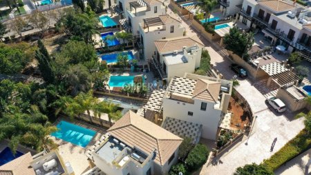 3 Bed Detached Villa for Sale in Cape Greco, Ammochostos - 10