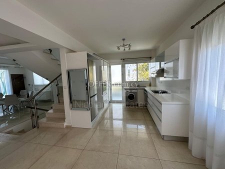 Four Bedroom villa with pool for sale in Chloraka area of Paphos - 8