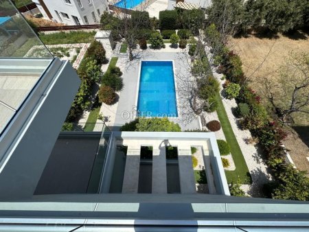 Four Bedroom villa with pool for sale in Chloraka area of Paphos - 6