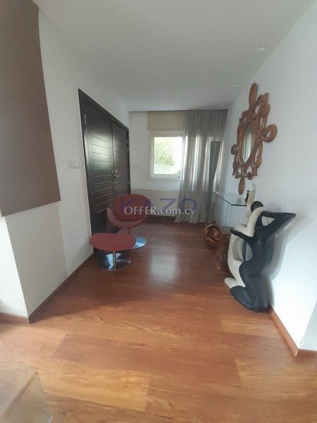 Luxurious 5-Bedroom Villa for Sale in Agios Tychonas, Limassol - 2